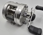 Shimano 92 Calcutta 200 Baitcast Reel Right Hand From Japan. Fixed Price $138.00.