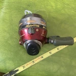 Shakespeare Ball Bearing Fishing Reel MANTISSC10 Works Great Smooth. Fixed Price $15.00.