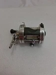 Fishing Reel Shakespeare SKP2000S Baitcasting. Fixed Price $27.99.
