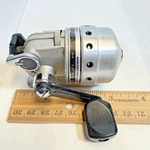 Daiwa Minicast 1 Closed Face Spinning Reel Ultralite Made Japan Vintage. Fixed Price $28.00.