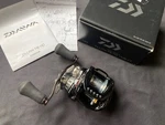 Daiwa 18 Zillion Tw Hd 1520-CC Right Used Very Good 10BB Baitcast Reel From Jp. Fixed Price $298.00.