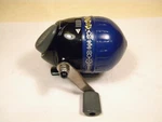 Shakespeare BATMANSC8 Casting Reel. Fixed Price $8.99.