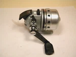 Vintage Daiwa Silvercast 208RL Japan Casting Reel. Fixed Price $19.99.