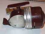 Shakespeare Wondercast Vintage Spincast Reel Maroon. Fixed Price $45.99.