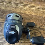 Rare Vtg Zebco SLDL-K4 Depth Locator Fishing Reel Crappie Button Works Great. Fixed Price $44.00.