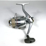 Vintage Daiwa Cygnus 2500-B Freshwater Spinning Reel Smooth Fully Spooled. Fixed Price $19.95.