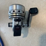 Vintage Daiwa Push Button Silvercast 208RL Fishing Reel Made Japan. Fixed Price $10.00.