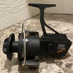 Vintage Zebco ZX60 Stingray Spinning Reel Graphite Spool 1988 Brunswick. Fixed Price $16.95.