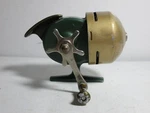 Shakespeare Wondercast 1771 Closed Faced Push Button Fishing Reel. Fixed Price $12.99.