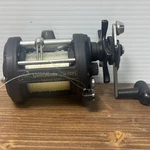 Shimano Speed Master Tsm 200FS Titanium Graphite Casting Reel Excellent Conditio. Fixed Price $96.00.