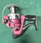 Little Fish 2000 Spinning Reel 5.2:1 5BB Front Drag 6LB/120YD Pink/black. Fixed Price $15.50.