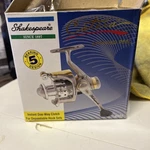 Shakespeare Catera 4525 Light Action Fishing Spinning Reel New. Fixed Price $20.00.