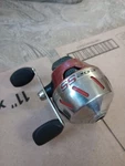 Zebco 202SS Spin Cast Fishing Reel. Fixed Price $10.99.