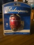 Shakespeare Durango Spincast Fishing Reel Graphite Frame Metal Gears 8 Lb Test. Fixed Price $20.00.
