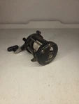 Shimano 200-G Trolling Level Wind Reel Saltwater Fishing Vintage. Fixed Price $28.90.