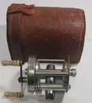 Fishing Reel Game Getter Model No. V-7325 Vintage Bait Casting Caster Only. Fixed Price $15.00.