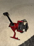 Vintage Daiwa J2600 Spinning Reel. Fixed Price $10.70.