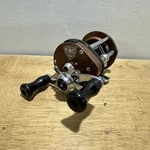 Vintage Pflueger Supreme 610B Bait Casting Fishing Reel Brown Level Wind. Fixed Price $81.98.