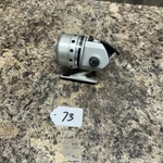 Vintage Daiwa Silvercast 208 Rl Spincasting Fishing Reel. Works. Japan.. Fixed Price $14.49.
