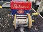 See Vintage The Shakespeare President 1970A Model Fh Baitcast Fishing Reel W Box. Fixed Price $29.99.