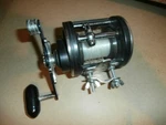 Vintage Penn 320 Gti Fishing Reel. Fixed Price $29.98.