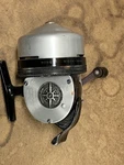 Vintage Shakespeare Wonder Cast Model Dk 1797 Fishing Reel Level Wind Button. Fixed Price $19.99.