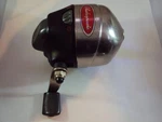 Shakespeare Spincast Reel SY10U. Fixed Price $10.98.