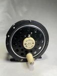 Excellent Pflueger Medalist 1492 Fly Reel With Sculpted Pillars!. Fixed Price $90.00.