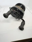 Vtg Shakespeare Sigma 0001 Model High Speed Casting Reel Euc Made The Usa. Fixed Price $32.95.