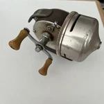 Shakespeare Deluxe Push Button Wondercast Reel No. 1776 Vintage. Fixed Price $25.00.