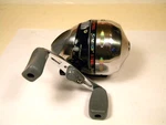 Shakespeare Synergy Steel SYN2001S10 Casting Reel. Fixed Price $12.99.