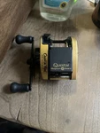 Vintage Fishing: Zebco Quantum 381 Crankin' Reel Dynamag. Fixed Price $35.00.