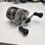 Quantum 1310-MG Dyna-mag Bait Casting Fishing Reel. Fixed Price $41.80.
