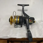 Preowned Penn 5500SS Spinning Reel. Fixed Price $69.99.