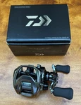 Daiwa Steez Limited Sv Tw 1000 -xh Baitcasting Reel (rh) 8.5:1. Fixed Price $399.00.