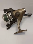 Vintage Quantum Sx 30F Spinning Reel. Fixed Price $19.96.