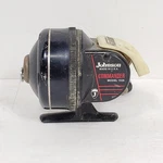 Vintage Johnson Accucast Commander Model 150A Reel Spin Casting Fishing. Fixed Price $33.24.