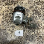 Mitchell Spider SC200 Pulse Action Casting Fishing Reel. Fixed Price $14.99.