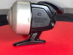 Vintage Daiwa 2100 B Spin Casting Fishing Reel. Fixed Price $10.00.