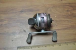 Zebco Pink MODEL#33KL-CKM8-PARTS Or Repair, Missing Spool Cover, See Pictures. Fixed Price $10.00.