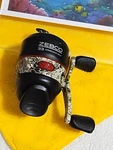 Zebco 33 Approach Camo & Black Spincast Reel 4.1:1 Gear Ratio 120 Yd 10 Lb Line. Fixed Price $26.00.