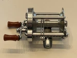 Vtg Pflueger Akron No. 1893L Jeweled Bait Casting Fishing Reel - Engraved Gleams. Fixed Price $16.95.