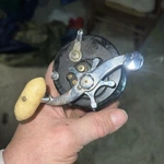 Penn Squidder 140P Classic Fishing Reel With Long Cast Plastic Spool. Fixed Price $60.00.