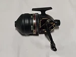 SHAKESPEARE1810 Ii Graphite Spincasting Fishing Reel Japan. Fixed Price $25.00.