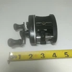 Shakespeare Fishing Reel Japan Model 8100G The Boss Baitcaster Level Wind Works. Fixed Price $27.34.