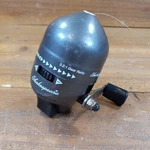 Shakespeare Ez Cast Fishing Reel Gray 8LB Line SCCK8. Fixed Price $9.95.