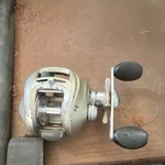 Quantum KT100SPT-H9 Kinetic Baitcast Reel Rh 6.2:1 10BB 15.2LB Silver. Fixed Price $35.00.