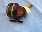 Vintage Johnson 710A Spincasting Fishing Reel Made Usa. Fixed Price $19.95.