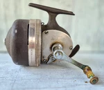 Shakespeare Wonder Cast #1777 Model Fc Push Button Spin Reel. Fixed Price $18.99.