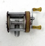 Vintage South Bend Perfectoreno Level Wind Fishing Reel 760 Model. Fixed Price $14.54.